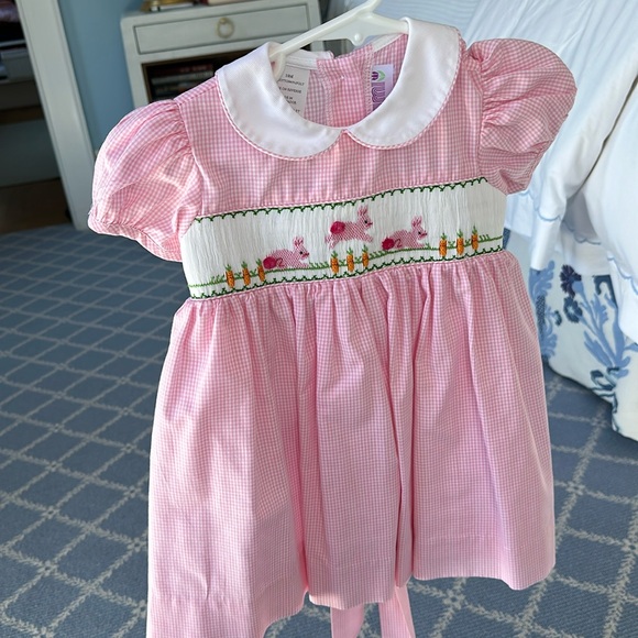 Bunny Smocked Dress with bow tie and Bunny (easter) - Picture 1 of 3